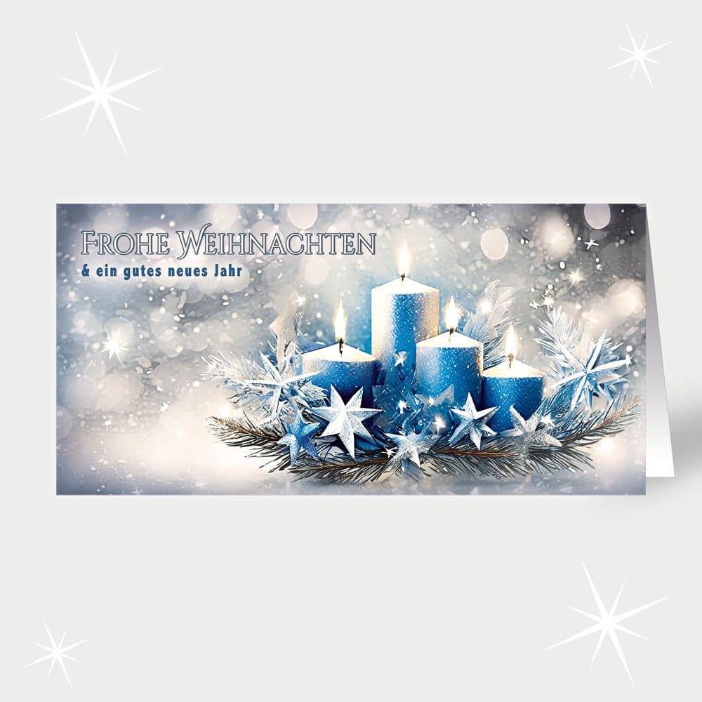 Blauschillerndes Kerzengesteck